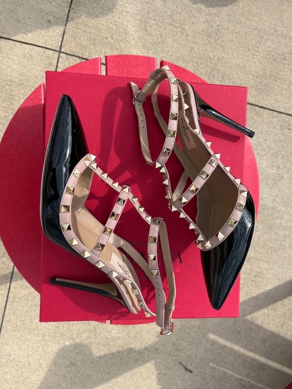 Valentino Garavani Patent Rockstud Caged Pumps 100 MM Black/Poudre- Authentic - Picture 10 of 14